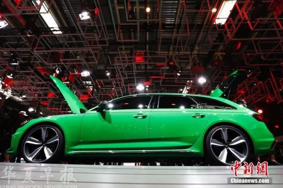 资料图:奥迪RS4 avant。 <a target= 点击进入下一页